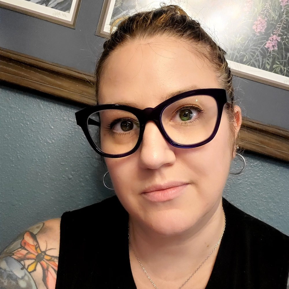 Meet your Posher, Gina